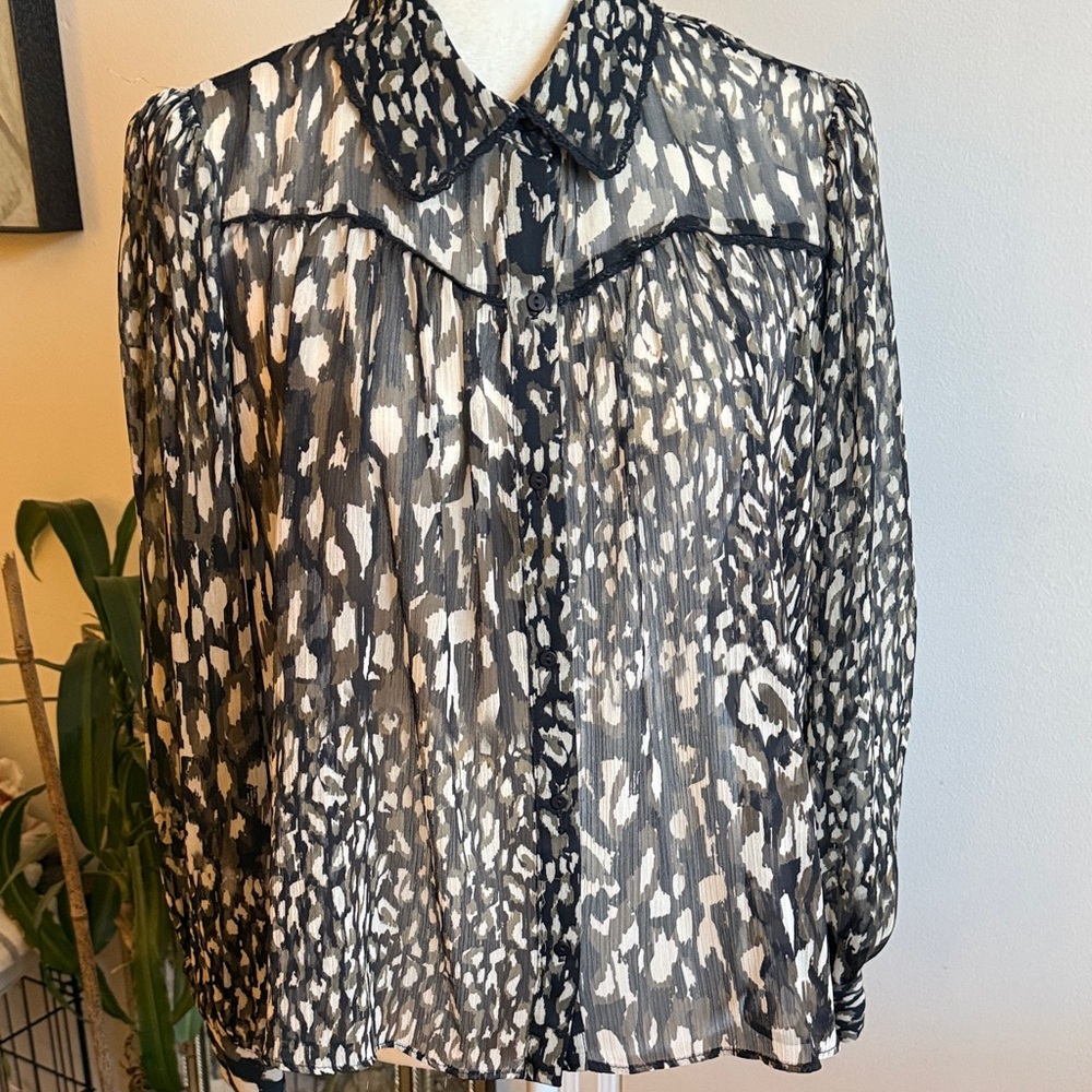 Zara Animal Print Sheer Cropped Shirt XL
NWT
